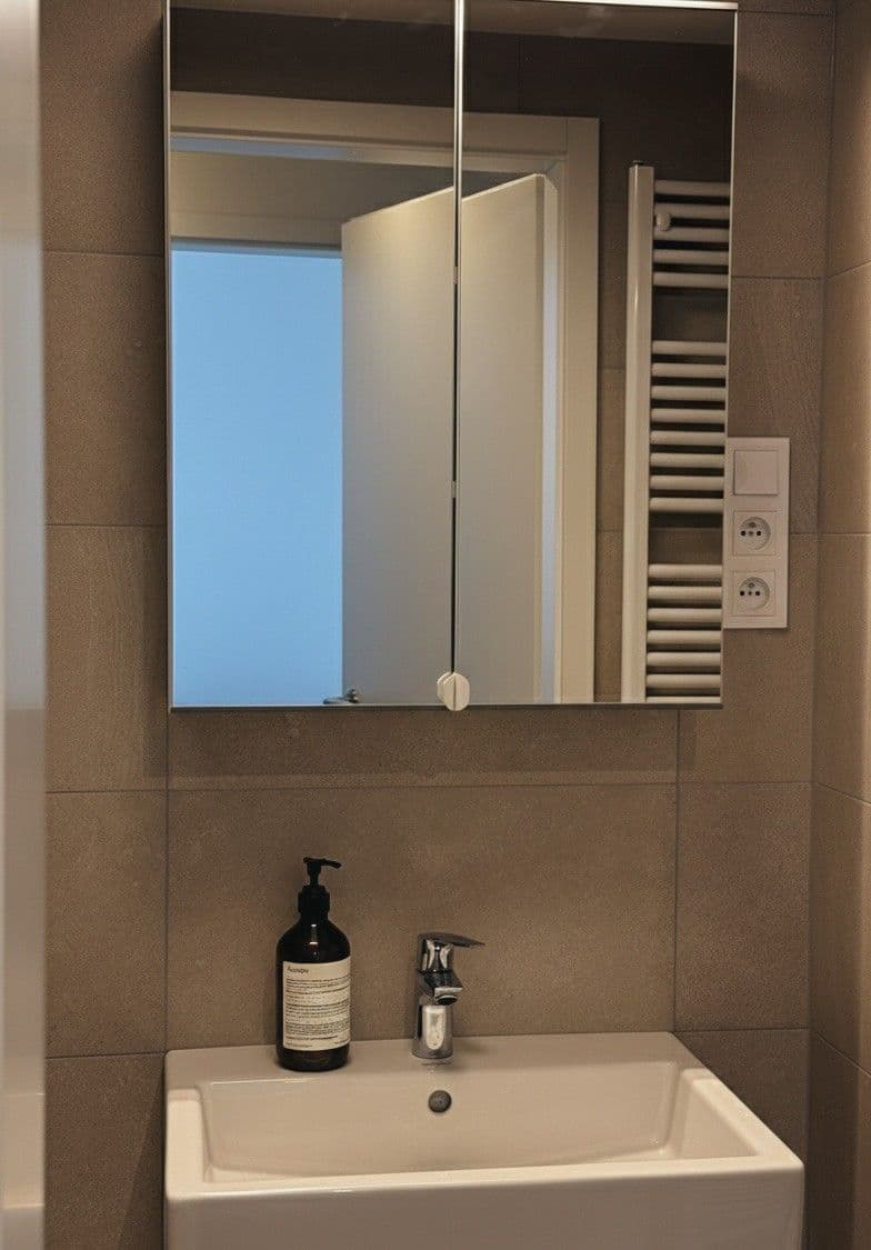 Pronájem bytu 2+kk 38 m², Ke křížku, Kladno, Středočeský kraj Pronájem bytu 2+kk 38 m², Ke křížku, Kladno, Středočeský kraj