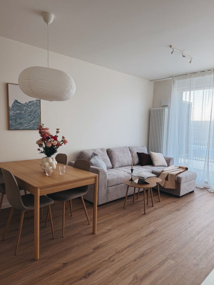 Pronájem bytu 2+kk 38 m², Ke křížku, Kladno, Středočeský kraj Pronájem bytu 2+kk 38 m², Ke křížku, Kladno, Středočeský kraj