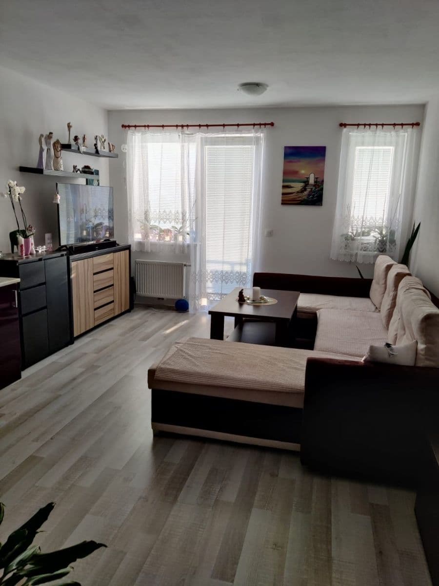 Pronájem bytu 1+kk 34 m², Václava Trojana, Praha, Praha Pronájem bytu 1+kk 34 m², Václava Trojana, Praha, Praha