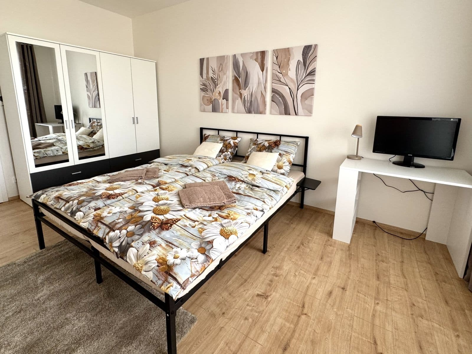 Pronájem bytu 55 m², náměstí Olgy Scheinpflugové, Praha, Praha Pronájem bytu 55 m², náměstí Olgy Scheinpflugové, Praha, Praha