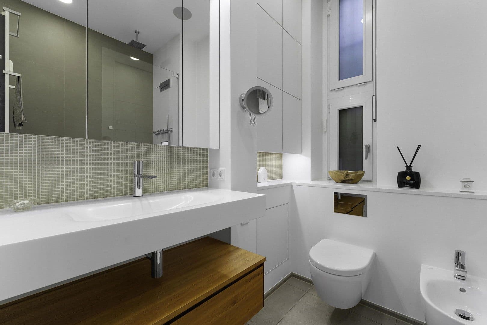 Prodej bytu 4+1 114 m², Frankfurt, Hessen Prodej bytu 4+1 114 m², Frankfurt, Hessen