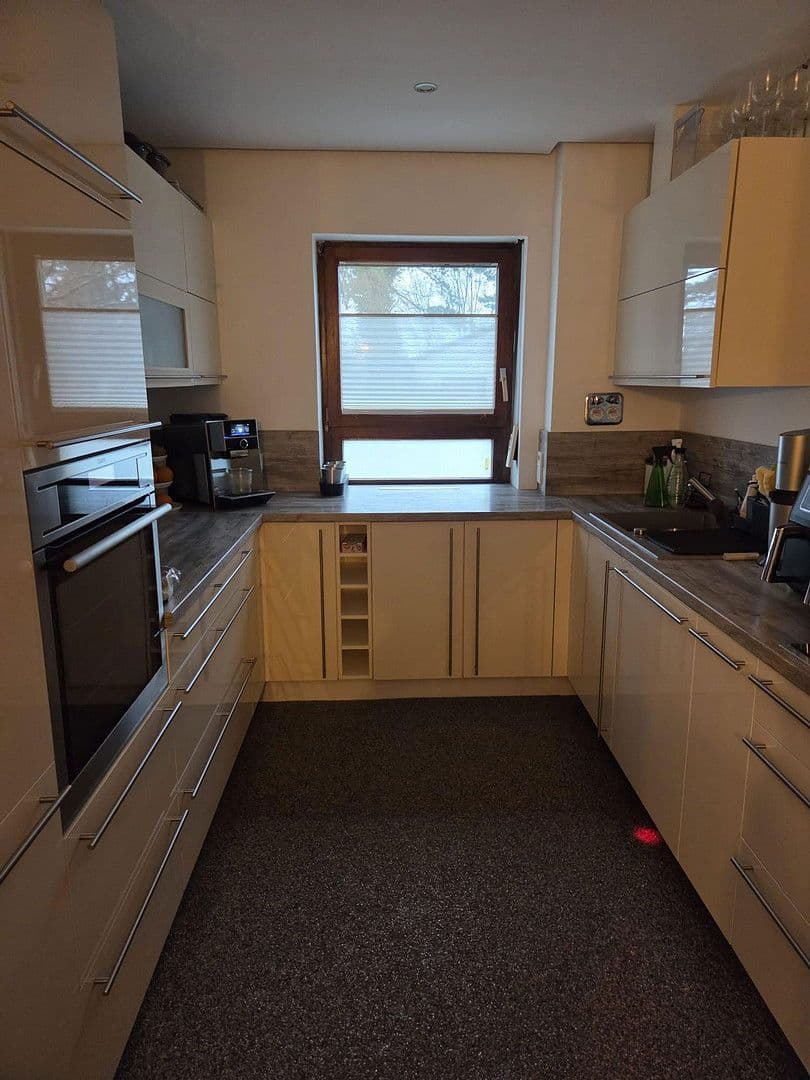 Prodej bytu 3+kk 100 m², Karlsruhe, Bádensko-Württembersko Prodej bytu 3+kk 100 m², Karlsruhe, Bádensko-Württembersko