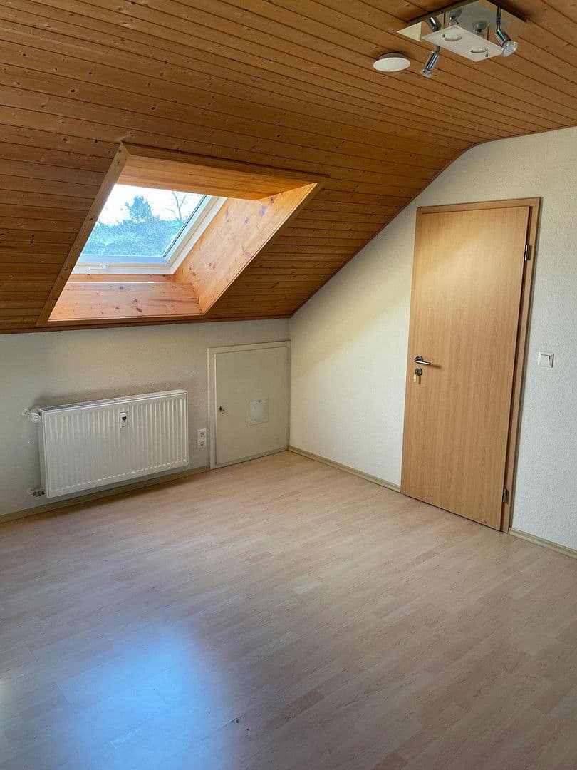 Prodej bytu 3+1 70 m², Reutlingen, Bádensko-Württembersko Prodej bytu 3+1 70 m², Reutlingen, Bádensko-Württembersko