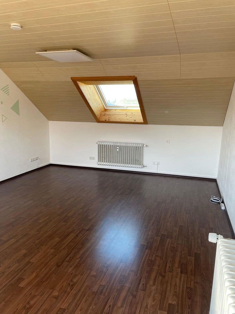 Prodej bytu 3+1 70 m², Reutlingen, Bádensko-Württembersko Prodej bytu 3+1 70 m², Reutlingen, Bádensko-Württembersko
