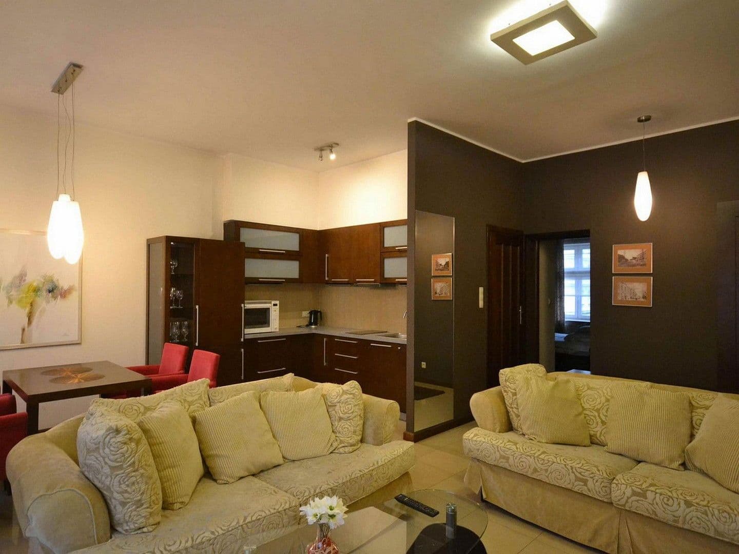 Pronájem bytu 2+1 60 m², Köln, Severní Porýní-Vestfálsko Pronájem bytu 2+1 60 m², Köln, Severní Porýní-Vestfálsko