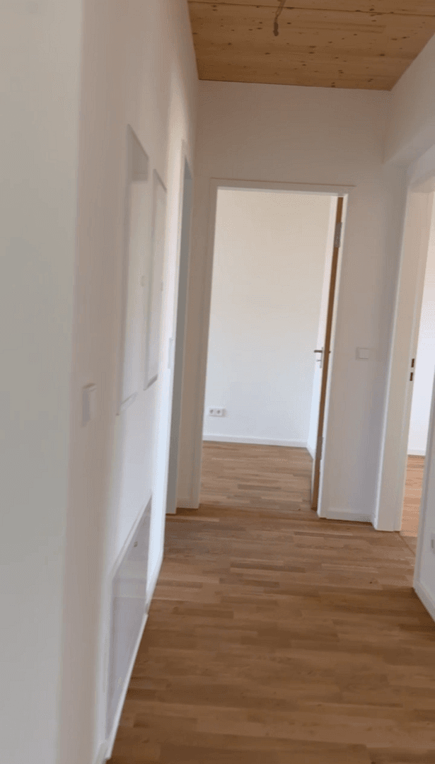 Pronájem bytu 3+1 74 m², Giselastraße 11, Bezirk Lichtenberg, Berlín Pronájem bytu 3+1 74 m², Giselastraße 11, Bezirk Lichtenberg, Berlín
