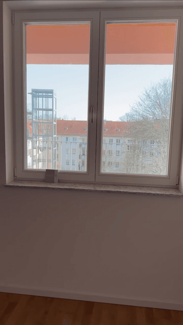 Pronájem bytu 3+1 74 m², Giselastraße 11, Bezirk Lichtenberg, Berlín Pronájem bytu 3+1 74 m², Giselastraße 11, Bezirk Lichtenberg, Berlín
