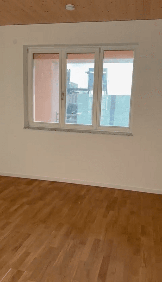 Pronájem bytu 3+1 74 m², Giselastraße 11, Bezirk Lichtenberg, Berlín Pronájem bytu 3+1 74 m², Giselastraße 11, Bezirk Lichtenberg, Berlín