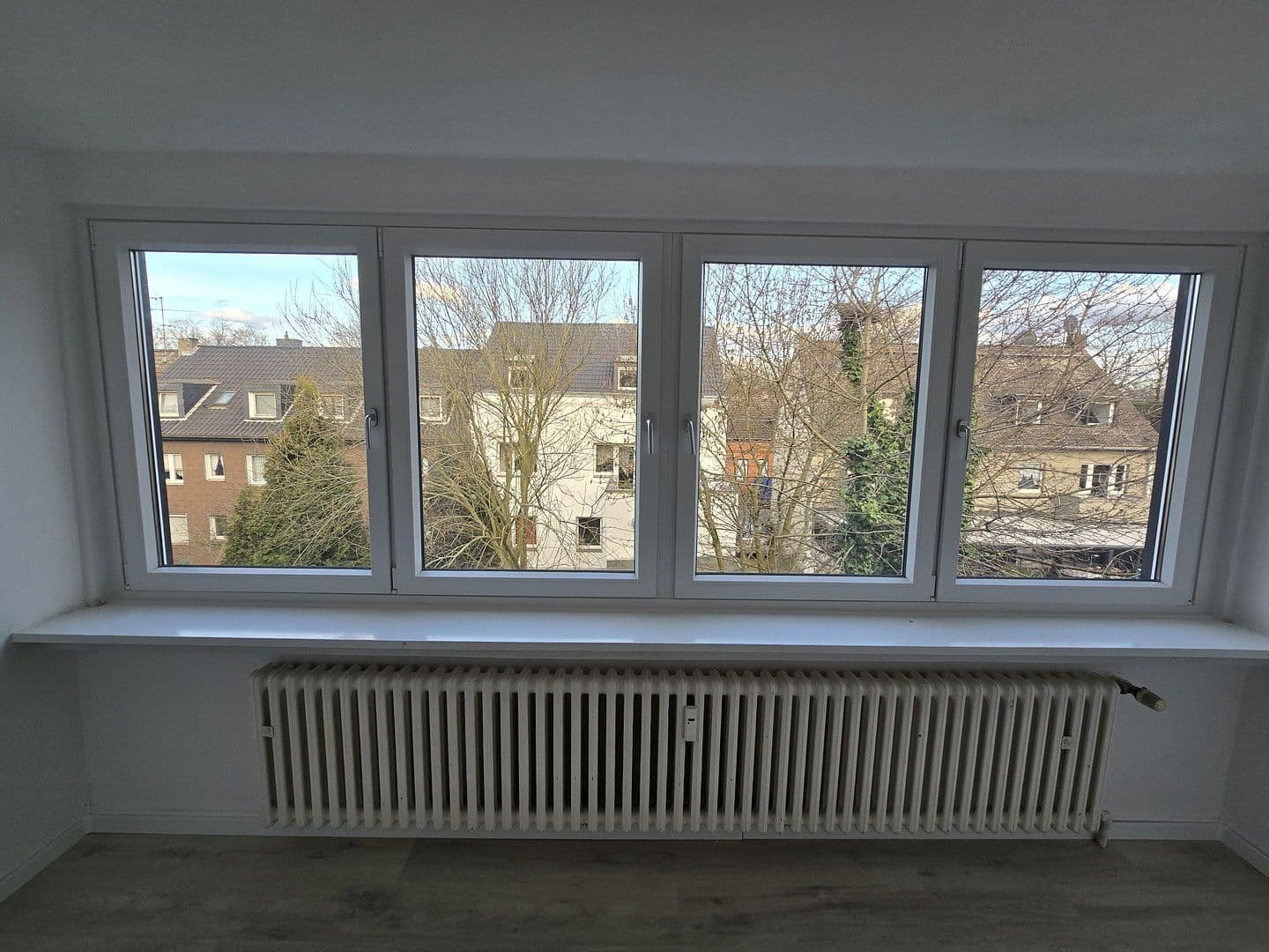 Pronájem bytu 3+1 69 m², Werderstraße 16, Duisburg, Severní Porýní-Vestfálsko Pronájem bytu 3+1 69 m², Werderstraße 16, Duisburg, Severní Porýní-Vestfálsko