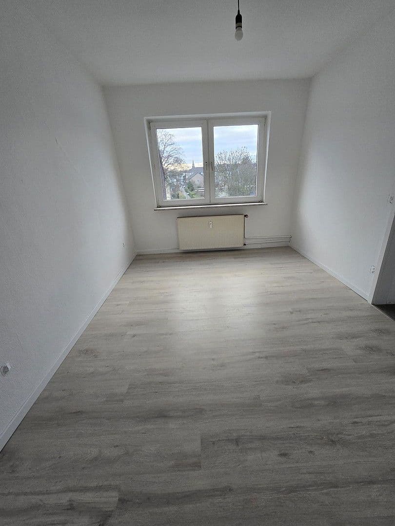 Pronájem bytu 3+1 69 m², Werderstraße 16, Duisburg, Severní Porýní-Vestfálsko Pronájem bytu 3+1 69 m², Werderstraße 16, Duisburg, Severní Porýní-Vestfálsko