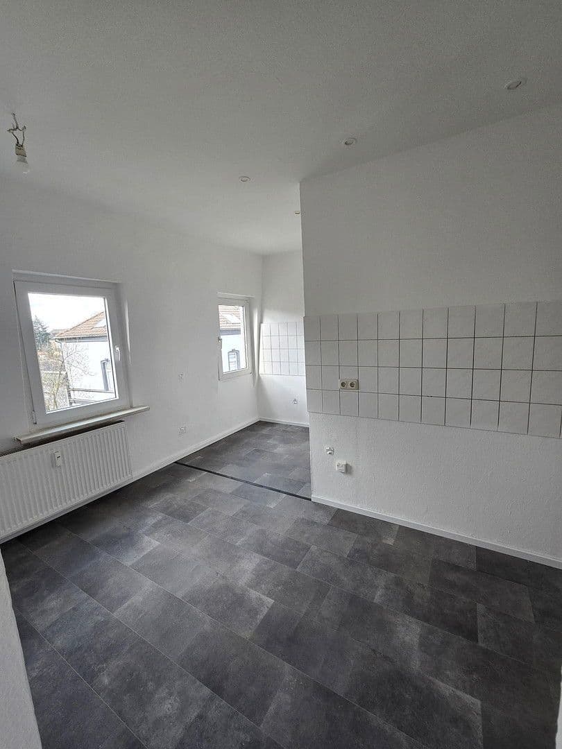 Pronájem bytu 3+1 69 m², Werderstraße 16, Duisburg, Severní Porýní-Vestfálsko Pronájem bytu 3+1 69 m², Werderstraße 16, Duisburg, Severní Porýní-Vestfálsko