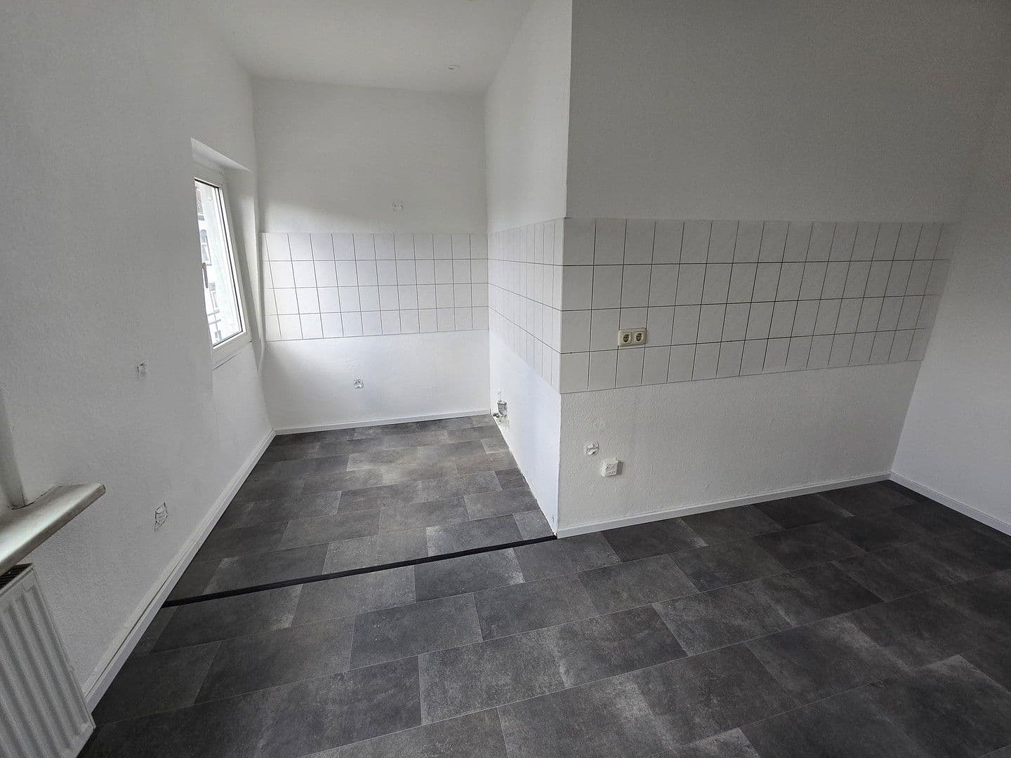 Pronájem bytu 3+1 69 m², Werderstraße 16, Duisburg, Severní Porýní-Vestfálsko Pronájem bytu 3+1 69 m², Werderstraße 16, Duisburg, Severní Porýní-Vestfálsko