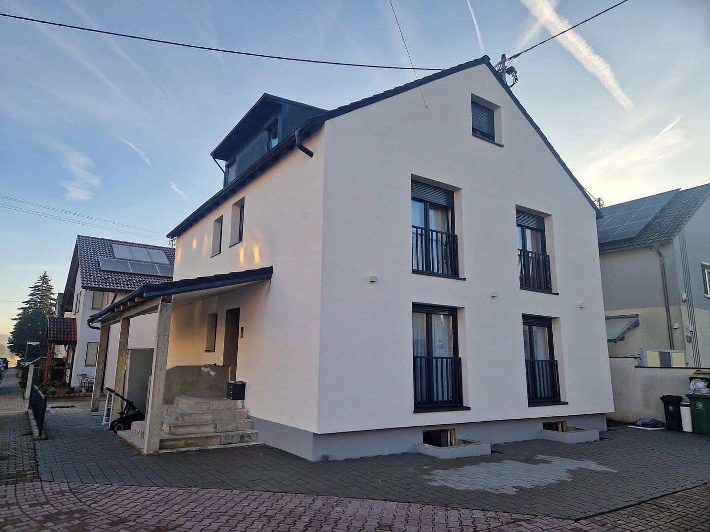 Prodej domu 210 m², pozemek 256 m², Walldorf, Bádensko-Württembersko Prodej domu 210 m², pozemek 256 m², Walldorf, Bádensko-Württembersko