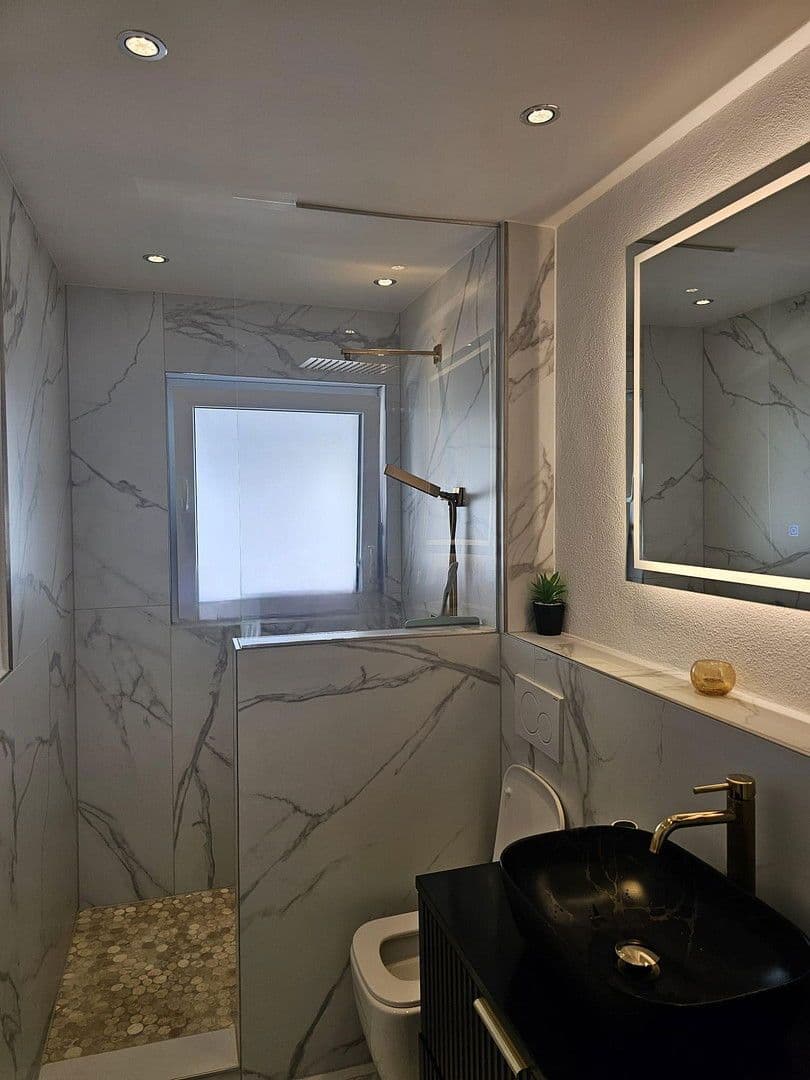 Prodej domu 210 m², pozemek 256 m², Walldorf, Bádensko-Württembersko Prodej domu 210 m², pozemek 256 m², Walldorf, Bádensko-Württembersko