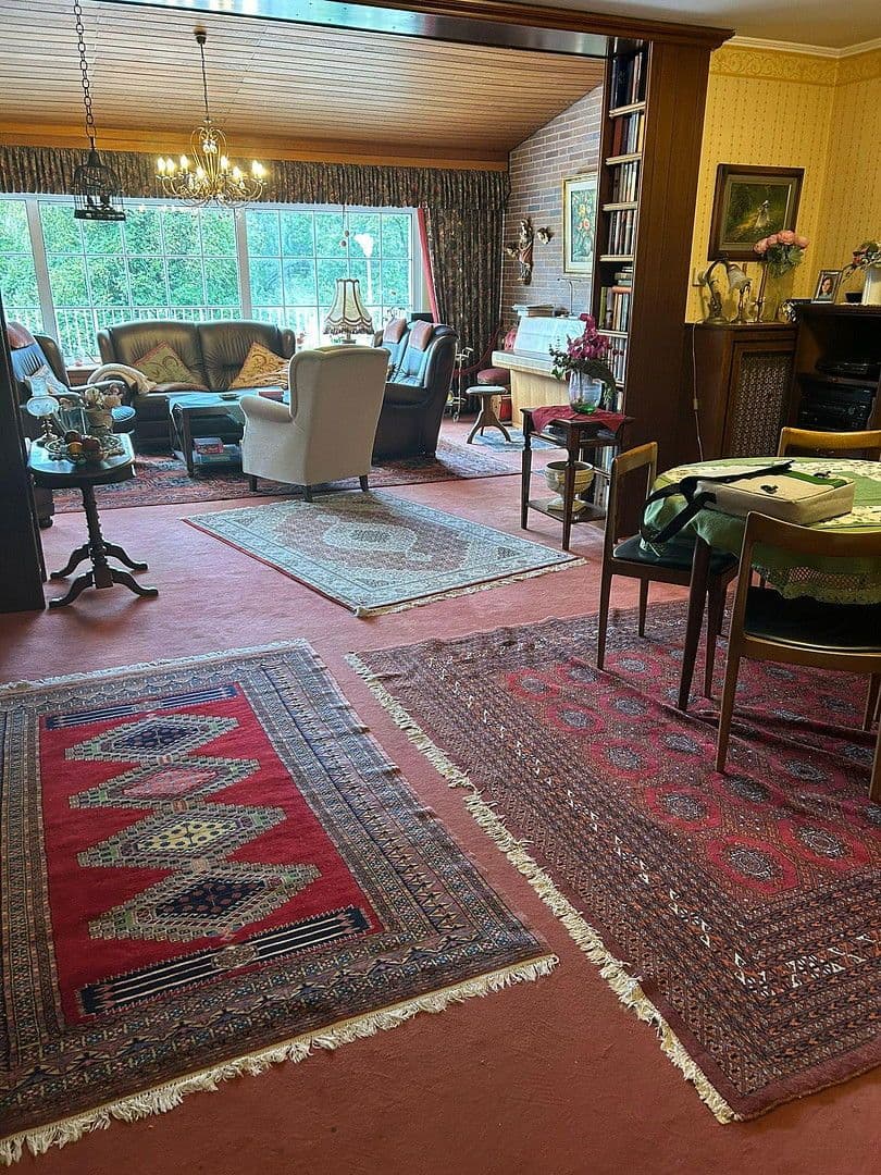 Prodej domu 292 m², pozemek 1.238 m², Schwerte, Severní Porýní-Vestfálsko Prodej domu 292 m², pozemek 1.238 m², Schwerte, Severní Porýní-Vestfálsko