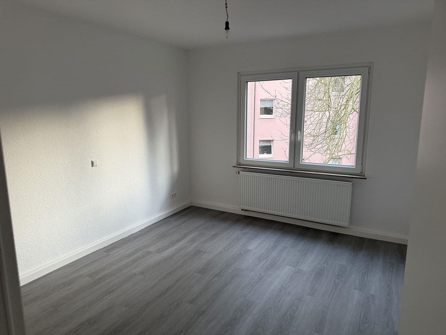 Prodej bytu 3+kk 61 m², Bochum, Severní Porýní-Vestfálsko Prodej bytu 3+kk 61 m², Bochum, Severní Porýní-Vestfálsko