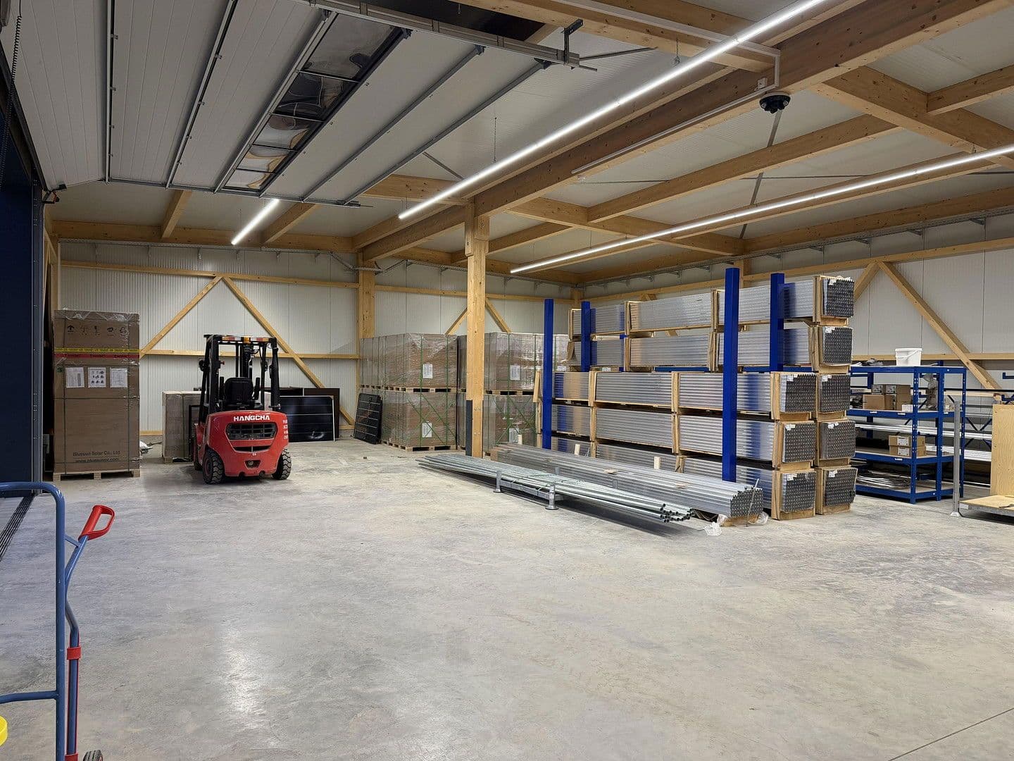 Pronájem nebytového prostoru 2.680 m², Am Rettelloh 18, Freystadt, Bavorsko Pronájem nebytového prostoru 2.680 m², Am Rettelloh 18, Freystadt, Bavorsko