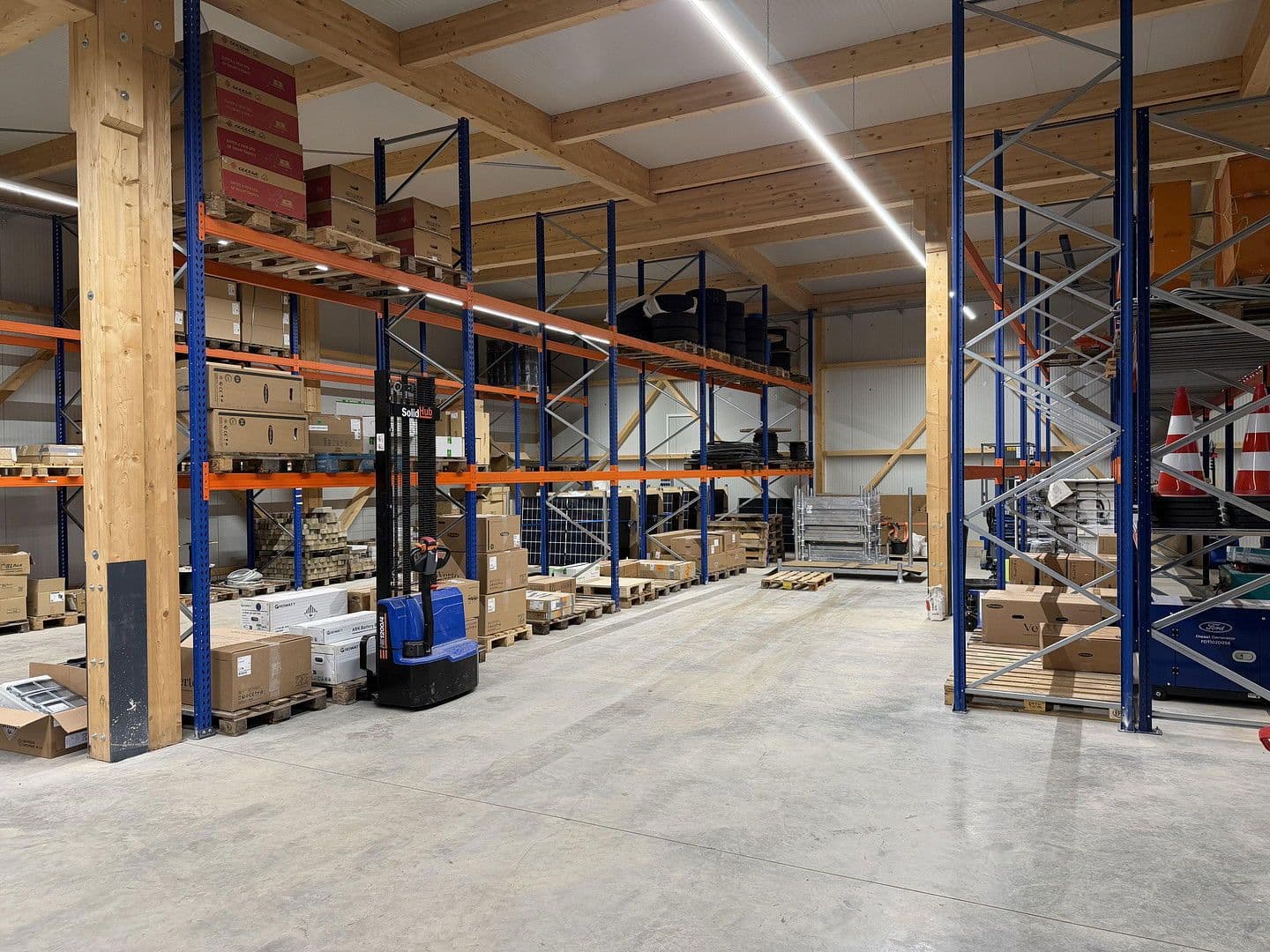 Pronájem nebytového prostoru 2.680 m², Am Rettelloh 18, Freystadt, Bavorsko Pronájem nebytového prostoru 2.680 m², Am Rettelloh 18, Freystadt, Bavorsko