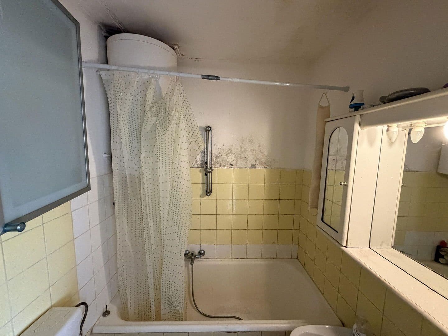 Pronájem bytu 1+1 17 m², Mitterweg 87, Innsbruck, Tyrolsko Pronájem bytu 1+1 17 m², Mitterweg 87, Innsbruck, Tyrolsko