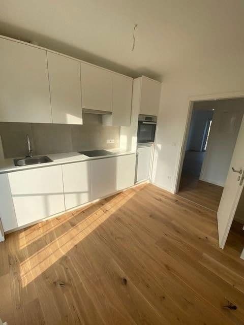 Pronájem bytu 2+1 55 m², Löwenstraße 30, Offenbach, Hessen Pronájem bytu 2+1 55 m², Löwenstraße 30, Offenbach, Hessen