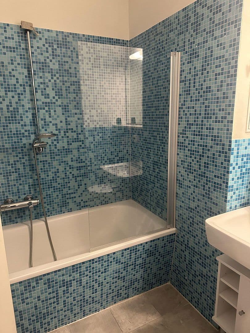 Prodej bytu 4+1 88 m², Berlin, Berlín Prodej bytu 4+1 88 m², Berlin, Berlín