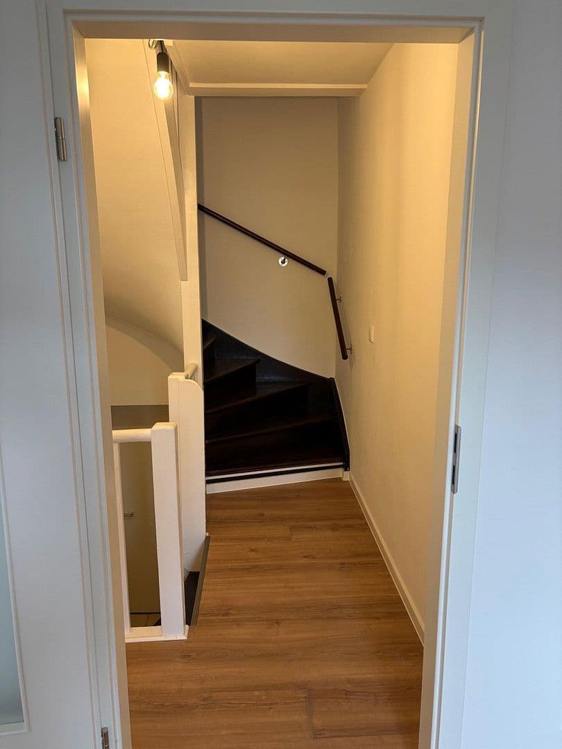 Pronájem bytu 2+1 46 m², Frankfurt am Main, Hessen Pronájem bytu 2+1 46 m², Frankfurt am Main, Hessen