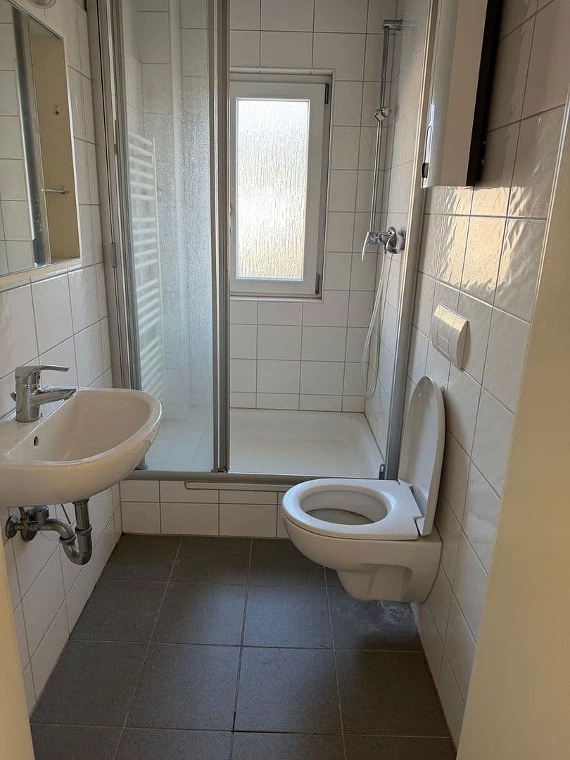 Pronájem bytu 1+1 25 m², Jägerhofstraße 13, Ratingen, Severní Porýní-Vestfálsko Pronájem bytu 1+1 25 m², Jägerhofstraße 13, Ratingen, Severní Porýní-Vestfálsko