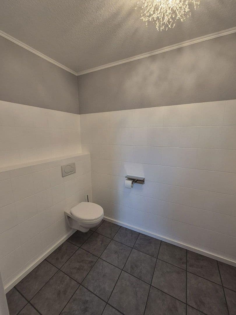 Pronájem bytu 2+kk 125 m², Zell am Harmersbach, Bádensko-Württembersko Pronájem bytu 2+kk 125 m², Zell am Harmersbach, Bádensko-Württembersko