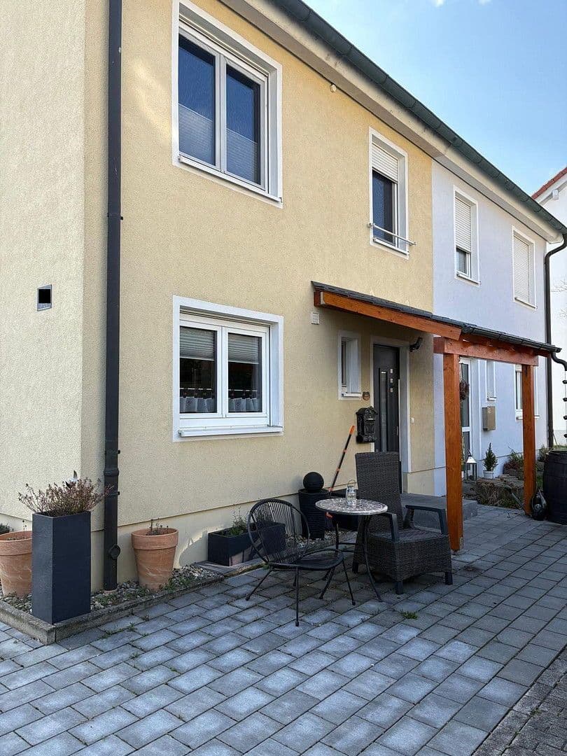 Prodej domu 128 m², pozemek 282 m², Ingolstadt, Bavorsko Prodej domu 128 m², pozemek 282 m², Ingolstadt, Bavorsko