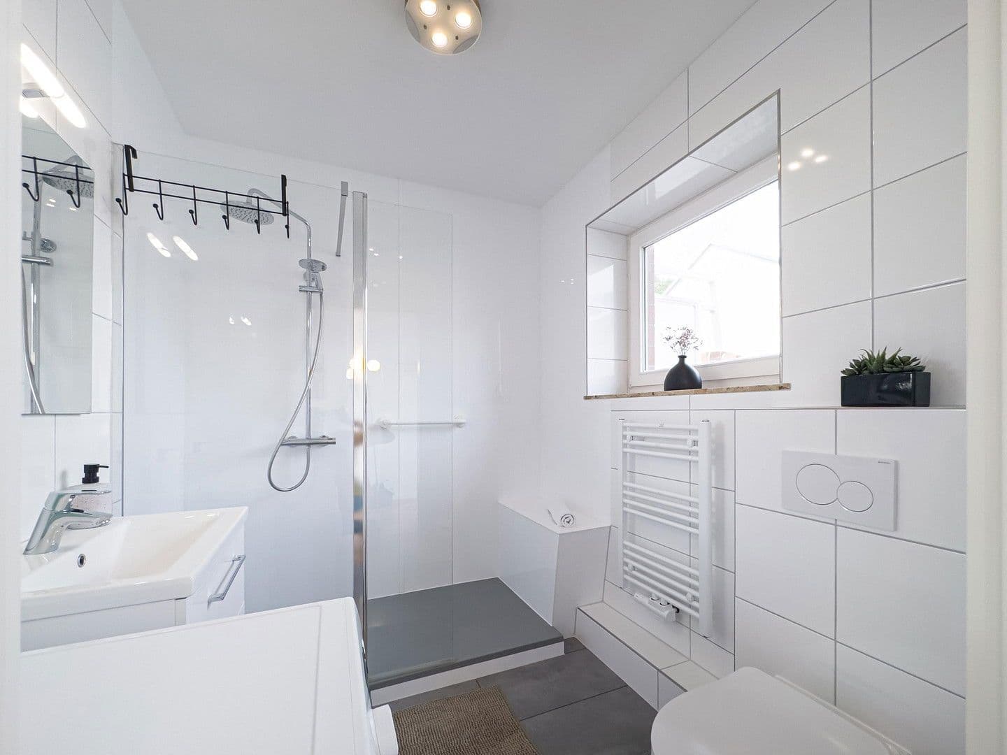 Prodej domu 88 m², pozemek 240 m², Grambker Heerstraße 118A, Bremen, Bremen Prodej domu 88 m², pozemek 240 m², Grambker Heerstraße 118A, Bremen, Bremen