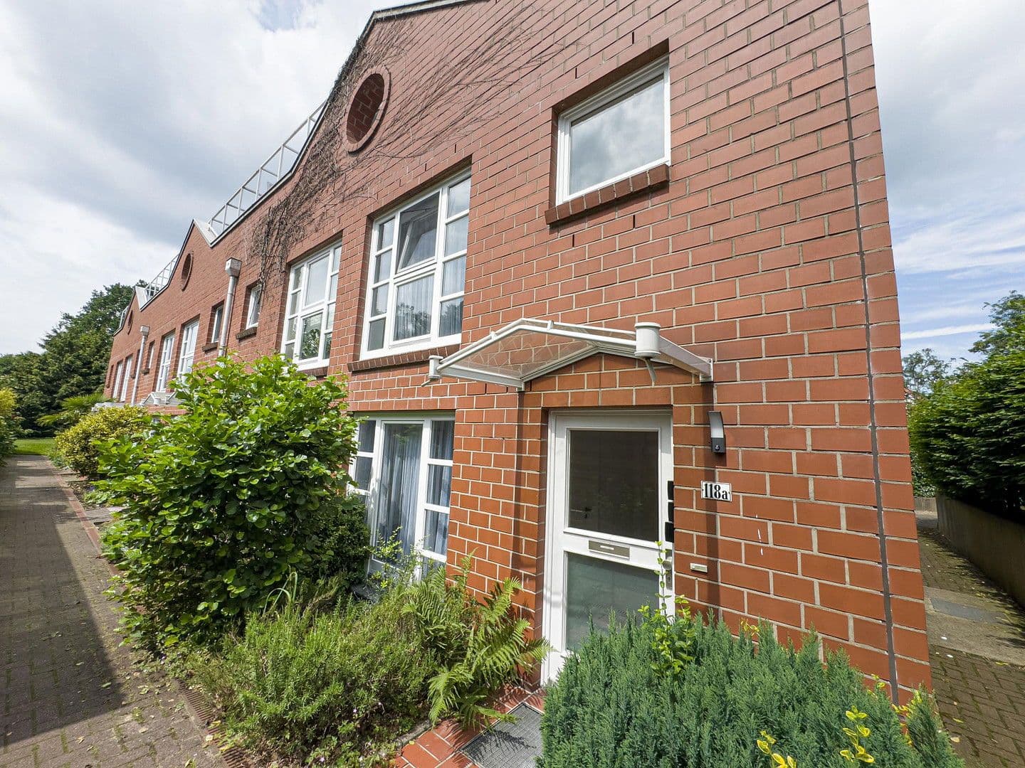 Prodej domu 88 m², pozemek 240 m², Grambker Heerstraße 118A, Bremen, Bremen Prodej domu 88 m², pozemek 240 m², Grambker Heerstraße 118A, Bremen, Bremen