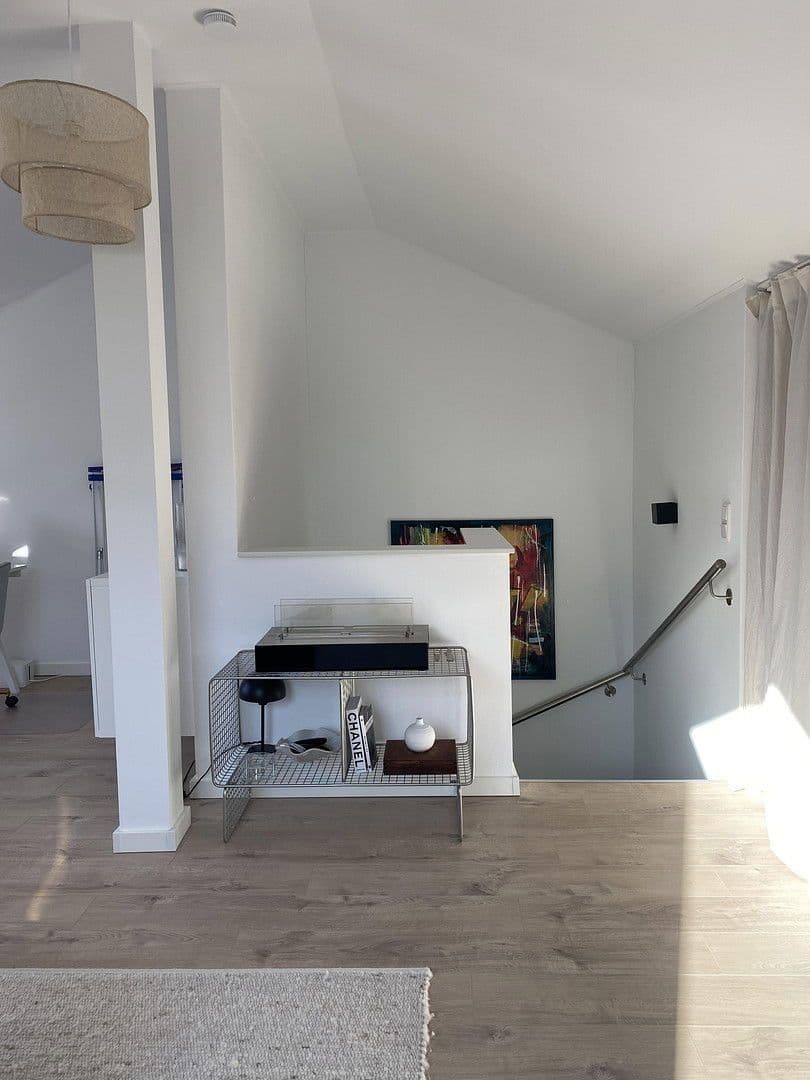 Pronájem bytu 5+1 135 m², Kiekenbrink 37, Porta Westfalica, Severní Porýní-Vestfálsko Pronájem bytu 5+1 135 m², Kiekenbrink 37, Porta Westfalica, Severní Porýní-Vestfálsko