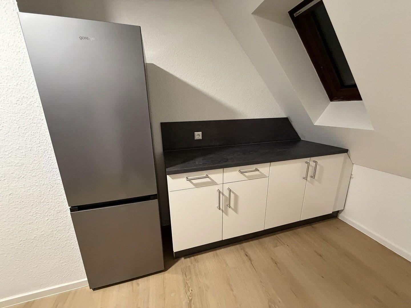 Pronájem bytu 16 m², Römerstraße 39, Heilbronn, Bádensko-Württembersko Pronájem bytu 16 m², Römerstraße 39, Heilbronn, Bádensko-Württembersko