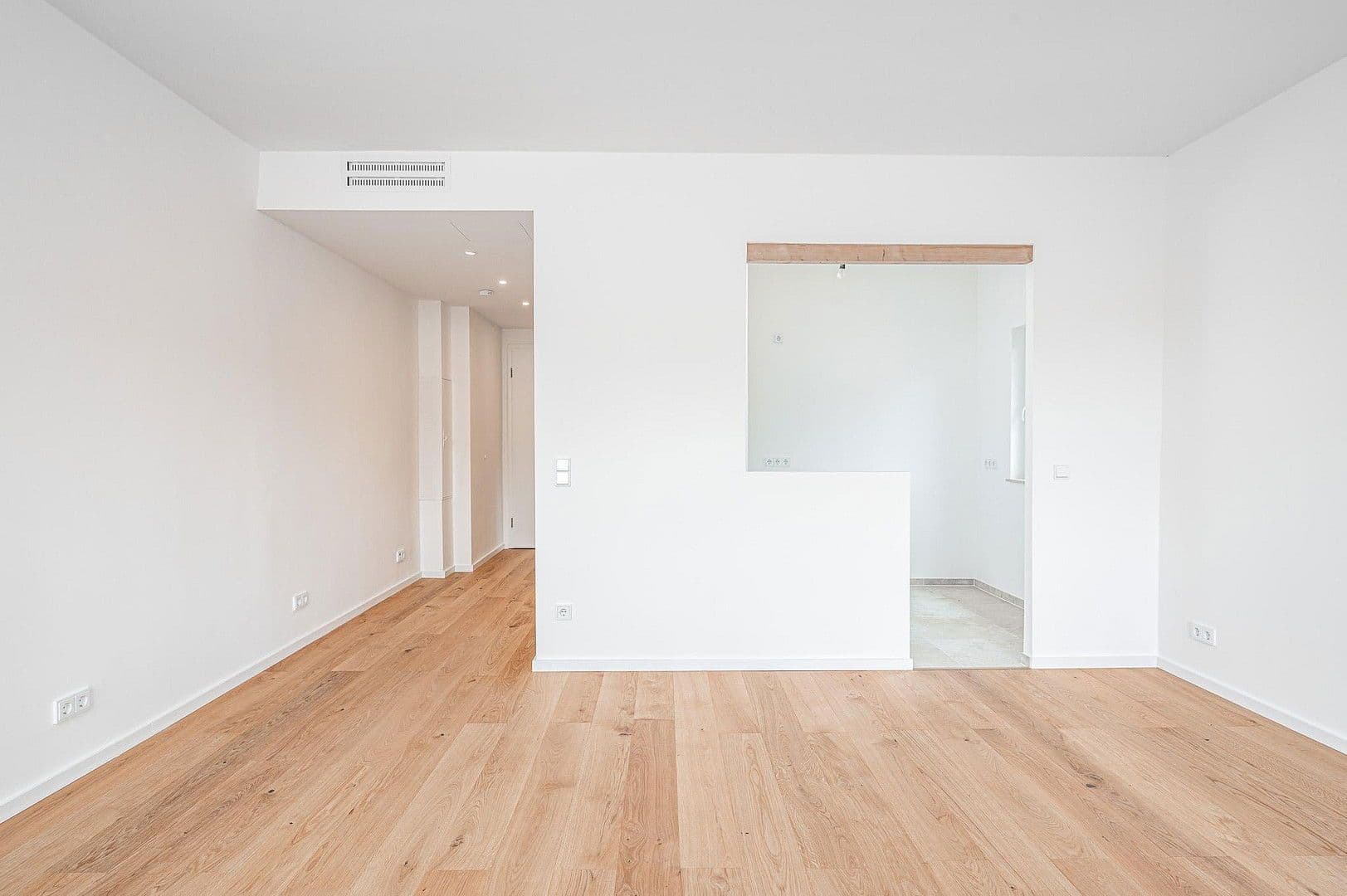 Prodej bytu 2+1 62 m², Leydenallee 37, Berlin, Berlín Prodej bytu 2+1 62 m², Leydenallee 37, Berlin, Berlín