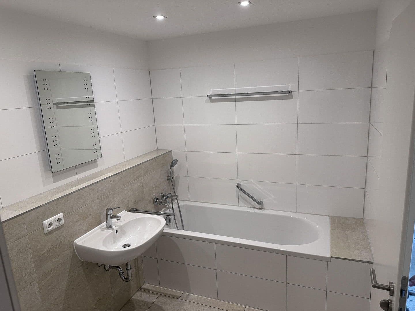 Prodej bytu 3+1 88 m², Theresienbogen 23, Unterschleißheim, Bavorsko Prodej bytu 3+1 88 m², Theresienbogen 23, Unterschleißheim, Bavorsko