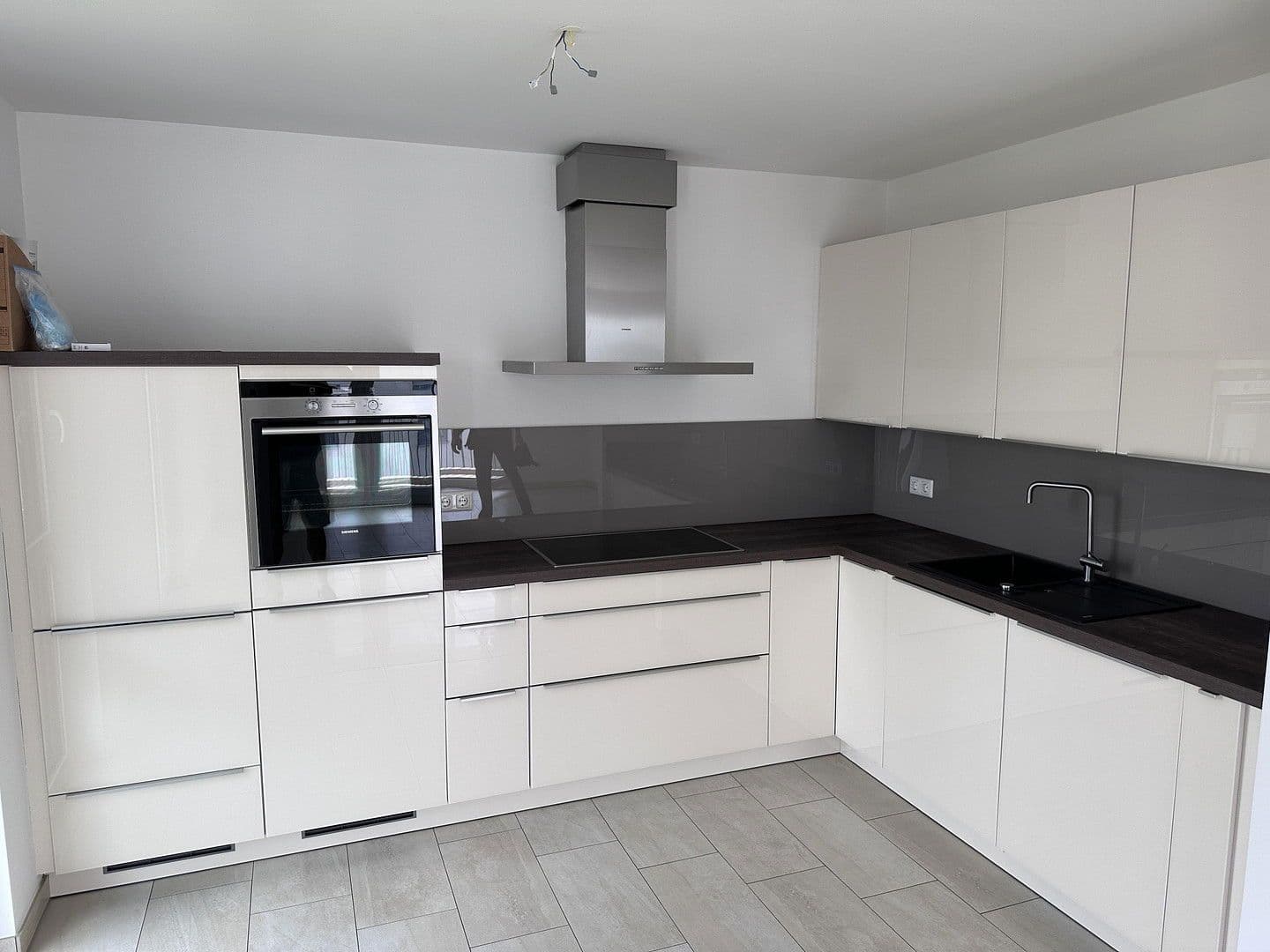 Prodej bytu 3+1 88 m², Theresienbogen 23, Unterschleißheim, Bavorsko Prodej bytu 3+1 88 m², Theresienbogen 23, Unterschleißheim, Bavorsko