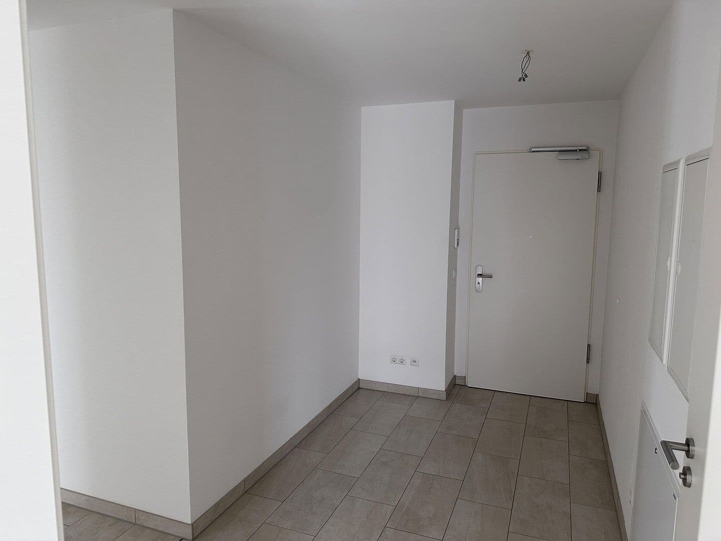 Prodej bytu 3+1 88 m², Theresienbogen 23, Unterschleißheim, Bavorsko Prodej bytu 3+1 88 m², Theresienbogen 23, Unterschleißheim, Bavorsko