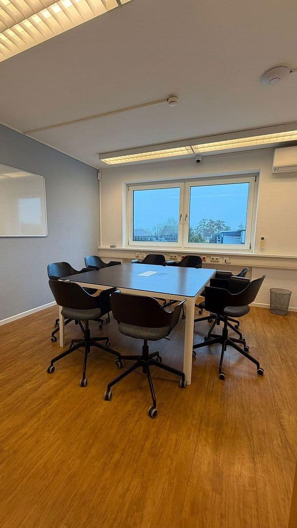 Pronájem kanceláře 932 m², Fußgönheim, Porýní-Falc Pronájem kanceláře 932 m², Fußgönheim, Porýní-Falc