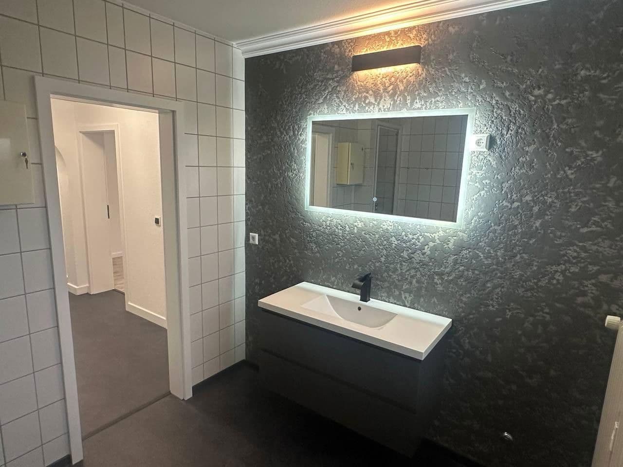 Prodej bytu 3+1 90 m², Oberhausen-Rheinhausen, Bádensko-Württembersko Prodej bytu 3+1 90 m², Oberhausen-Rheinhausen, Bádensko-Württembersko