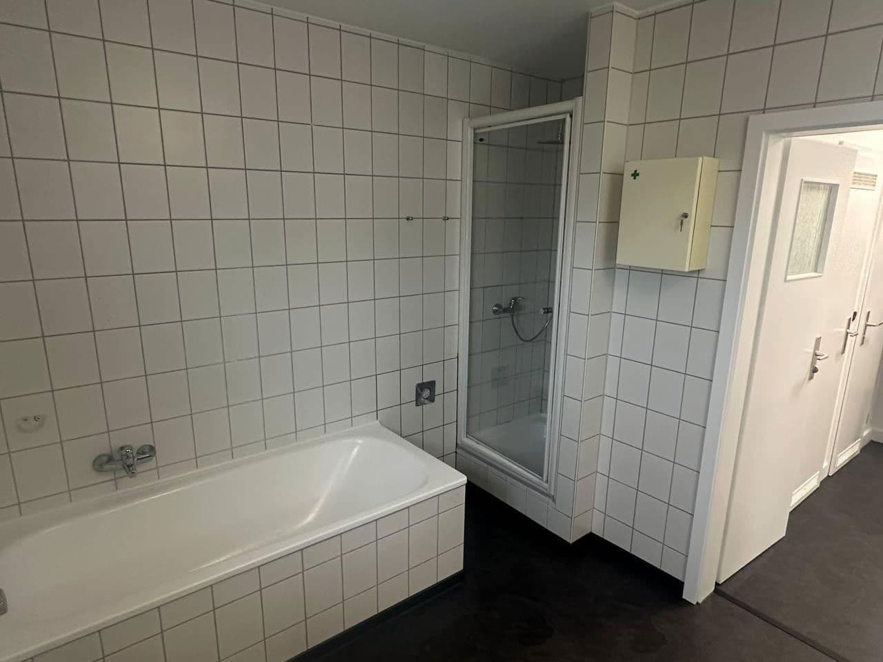 Prodej bytu 3+1 90 m², Oberhausen-Rheinhausen, Bádensko-Württembersko Prodej bytu 3+1 90 m², Oberhausen-Rheinhausen, Bádensko-Württembersko