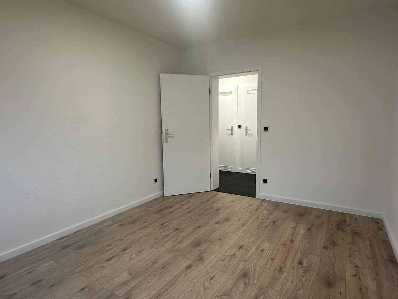 Prodej bytu 3+1 90 m², Oberhausen-Rheinhausen, Bádensko-Württembersko Prodej bytu 3+1 90 m², Oberhausen-Rheinhausen, Bádensko-Württembersko