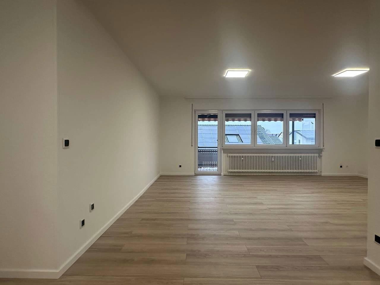 Prodej bytu 3+1 90 m², Oberhausen-Rheinhausen, Bádensko-Württembersko Prodej bytu 3+1 90 m², Oberhausen-Rheinhausen, Bádensko-Württembersko