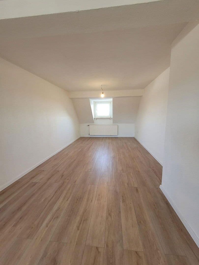 Pronájem bytu 3+kk 90 m², Buschhausener Straße 72, Oberhausen, Severní Porýní-Vestfálsko Pronájem bytu 3+kk 90 m², Buschhausener Straße 72, Oberhausen, Severní Porýní-Vestfálsko