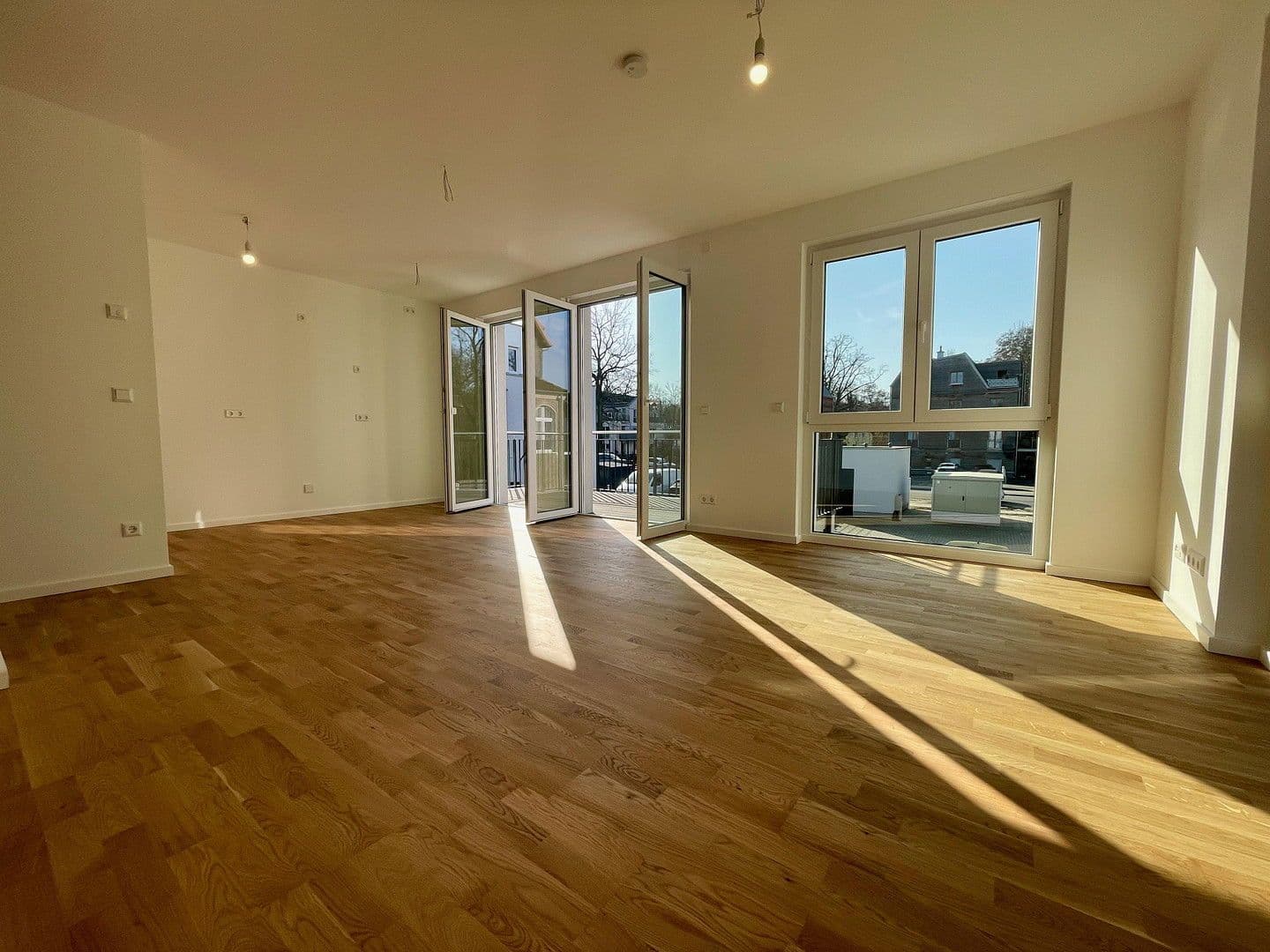 Pronájem bytu 3+1 83 m², Bahnhofstraße 108 A, Blankenfelde-Mahlow, Braniborsko Pronájem bytu 3+1 83 m², Bahnhofstraße 108 A, Blankenfelde-Mahlow, Braniborsko