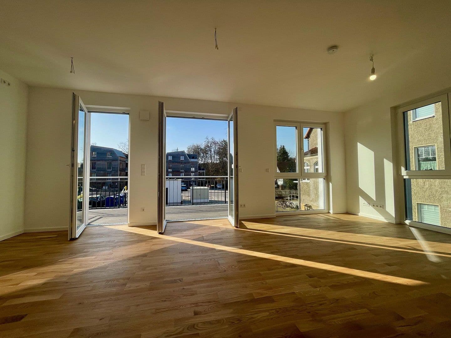Pronájem bytu 3+1 83 m², Bahnhofstraße 108 A, Blankenfelde-Mahlow, Braniborsko Pronájem bytu 3+1 83 m², Bahnhofstraße 108 A, Blankenfelde-Mahlow, Braniborsko