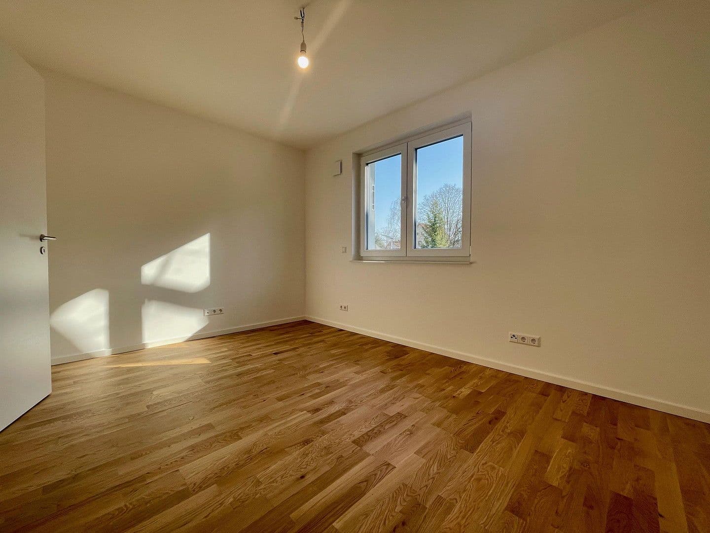 Pronájem bytu 3+1 83 m², Bahnhofstraße 108 A, Blankenfelde-Mahlow, Braniborsko Pronájem bytu 3+1 83 m², Bahnhofstraße 108 A, Blankenfelde-Mahlow, Braniborsko