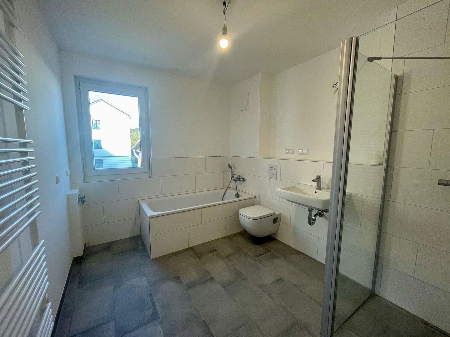 Pronájem bytu 3+1 83 m², Bahnhofstraße 108 A, Blankenfelde-Mahlow, Braniborsko Pronájem bytu 3+1 83 m², Bahnhofstraße 108 A, Blankenfelde-Mahlow, Braniborsko