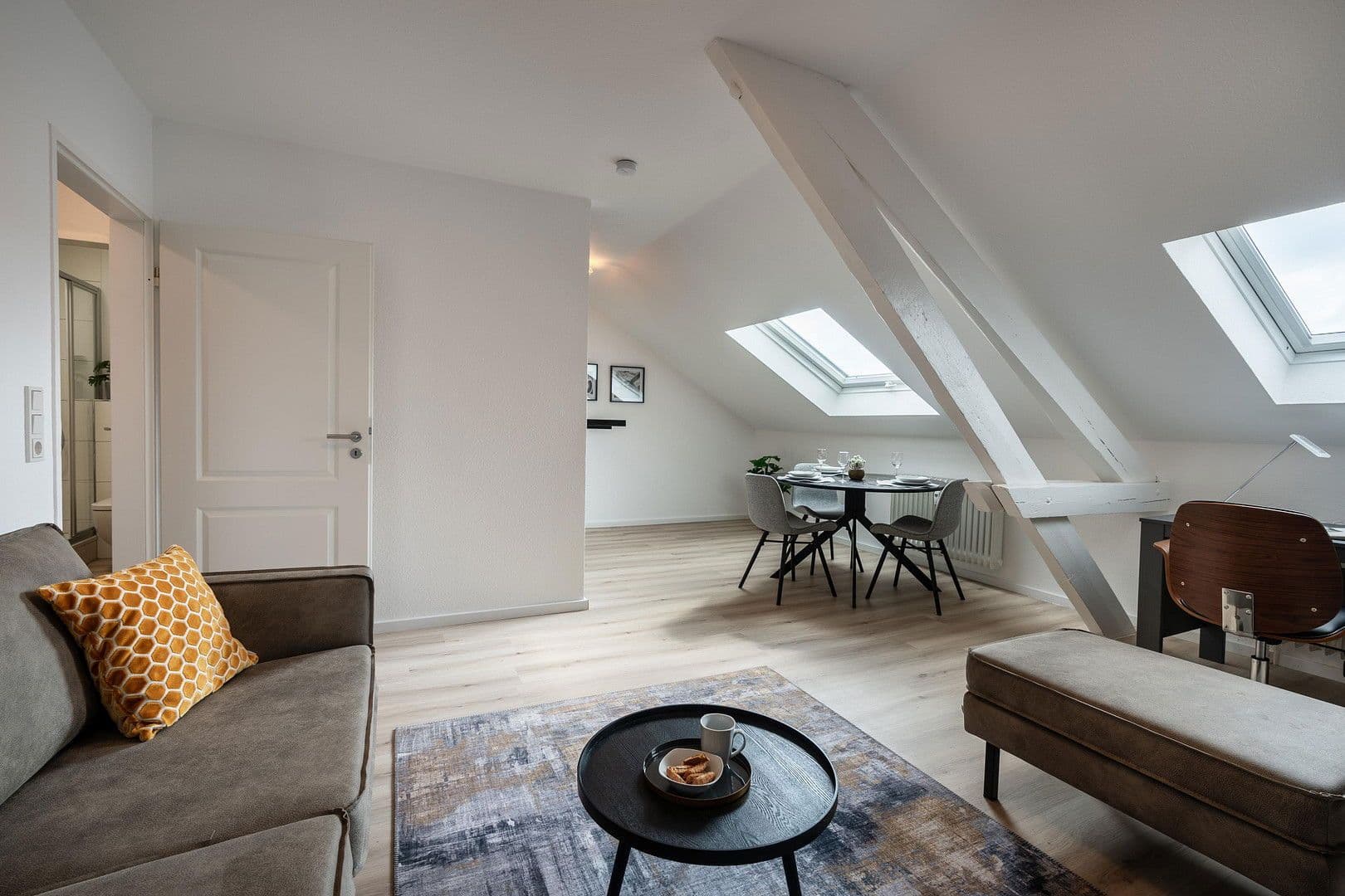 Pronájem bytu 2+1 52 m², Kapellenstr. 43, Cáchy, Severní Porýní-Vestfálsko Pronájem bytu 2+1 52 m², Kapellenstr. 43, Cáchy, Severní Porýní-Vestfálsko