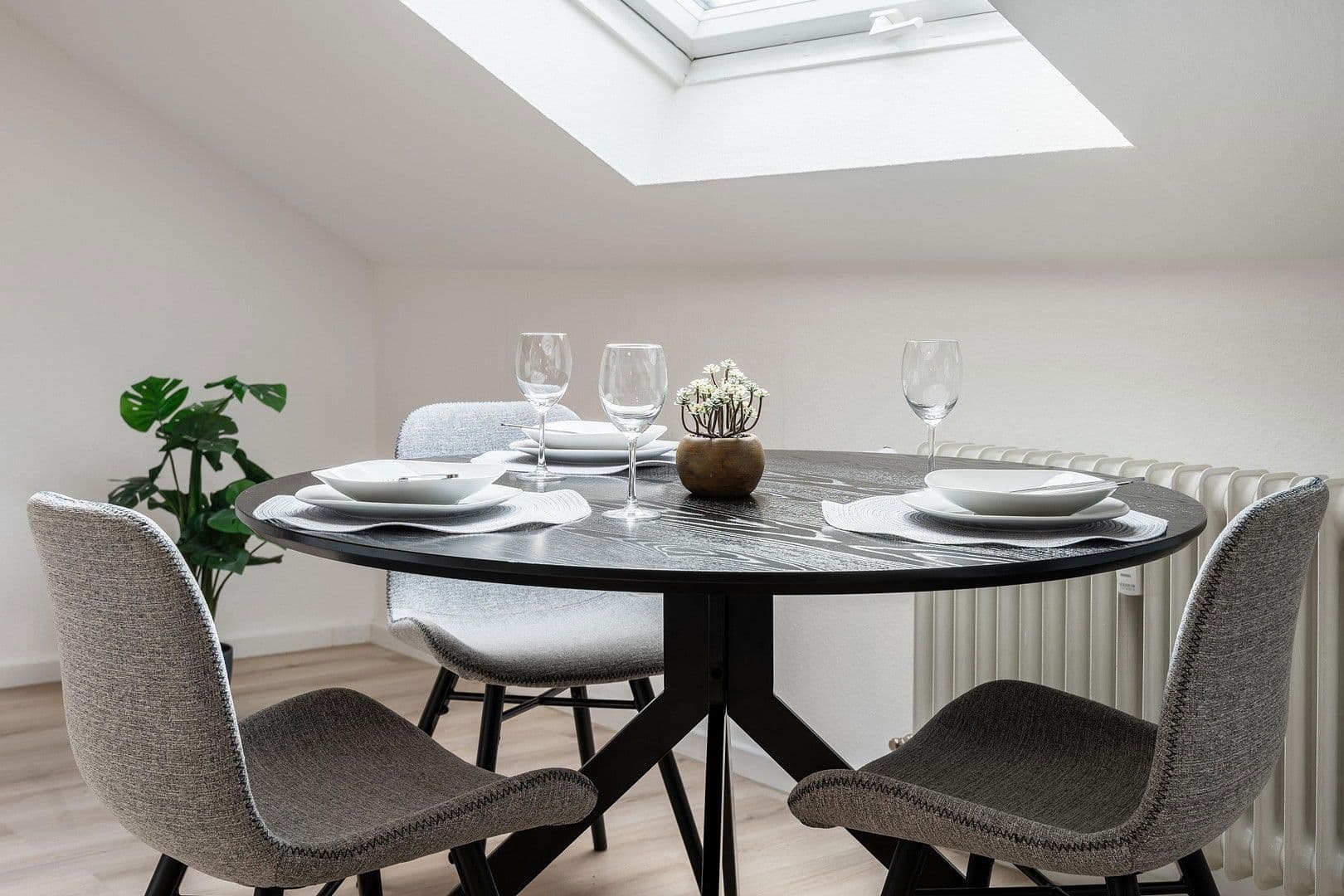 Pronájem bytu 2+1 52 m², Kapellenstr. 43, Cáchy, Severní Porýní-Vestfálsko Pronájem bytu 2+1 52 m², Kapellenstr. 43, Cáchy, Severní Porýní-Vestfálsko