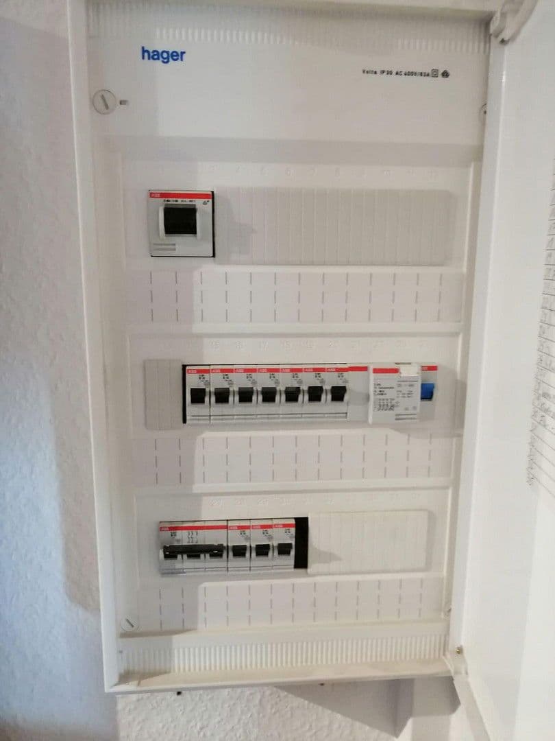 Pronájem bytu 3+1 60 m², Fritz-Simon-Str. 47, Leipzig, Sasko Pronájem bytu 3+1 60 m², Fritz-Simon-Str. 47, Leipzig, Sasko